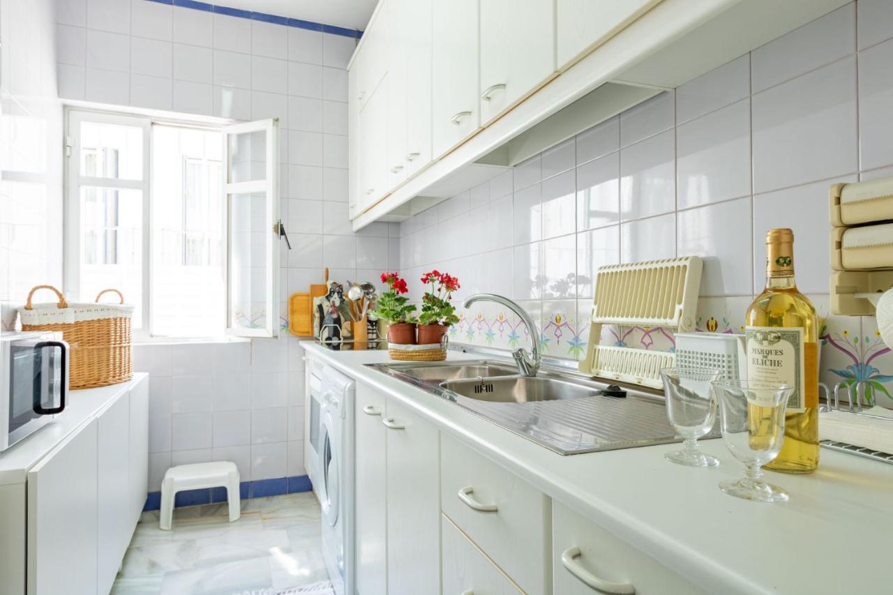 Holiday Apartment, 2 Pax, Historical Center Sevilla Kültér fotó